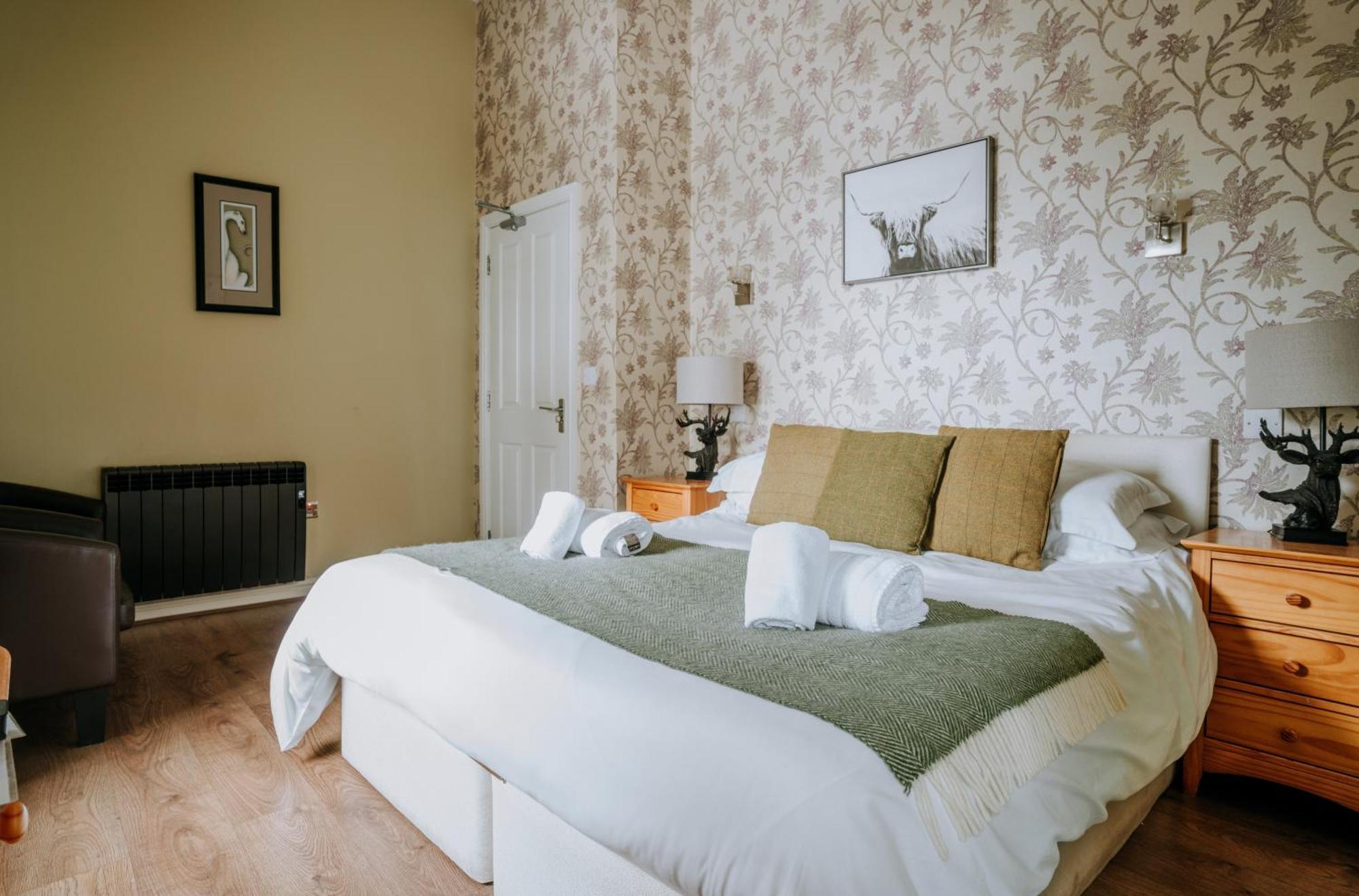 Peak District, The Greyhound Inn, Warslow Circa 1750 Extérieur photo